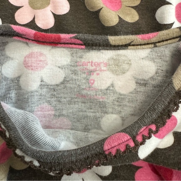 Carter’s 9 Month Onesies - 2 pack Baby Girl Floral Bodysuits - Picture 3 of 4